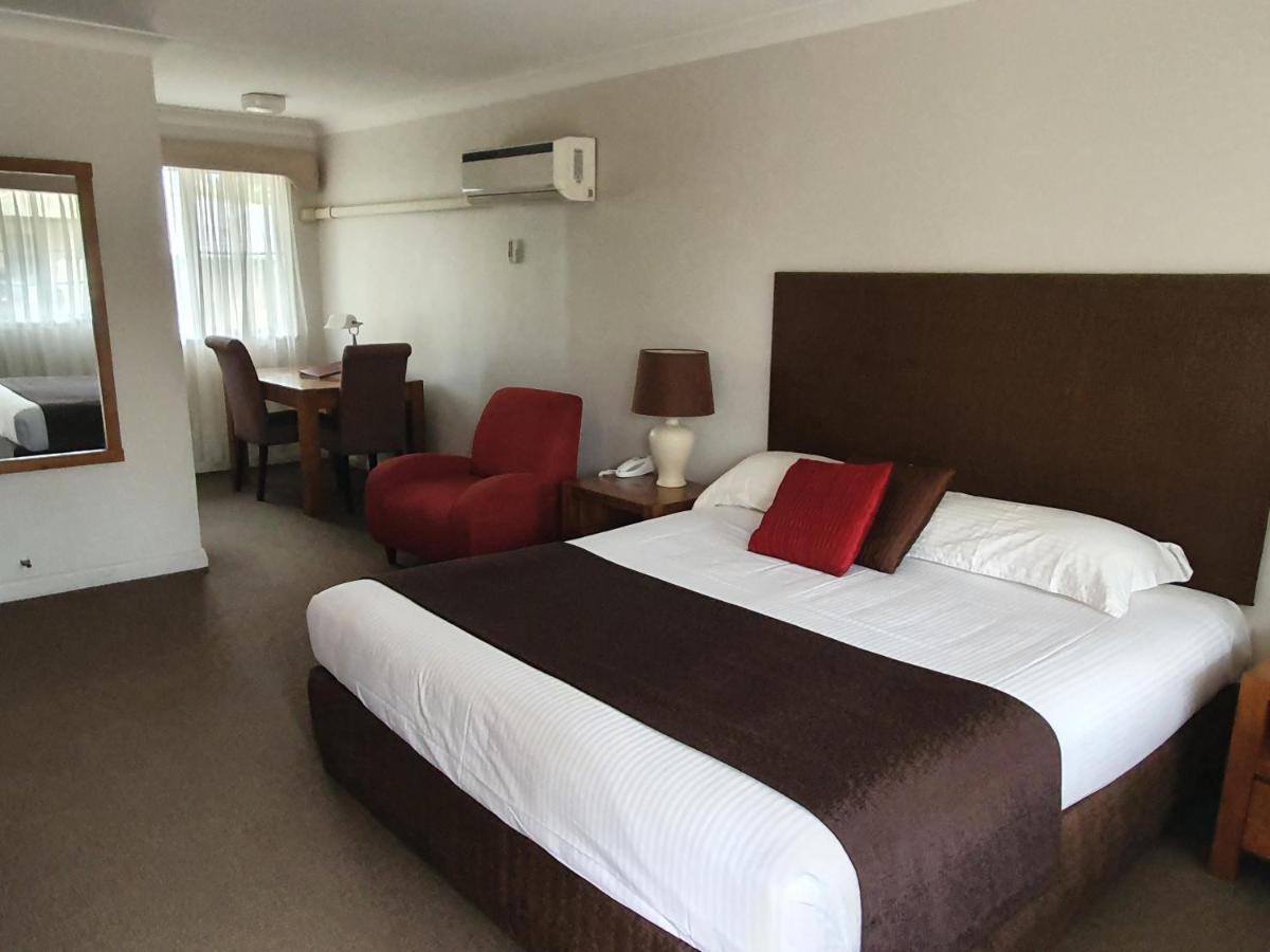 The Aston Motel Tamworth Room photo