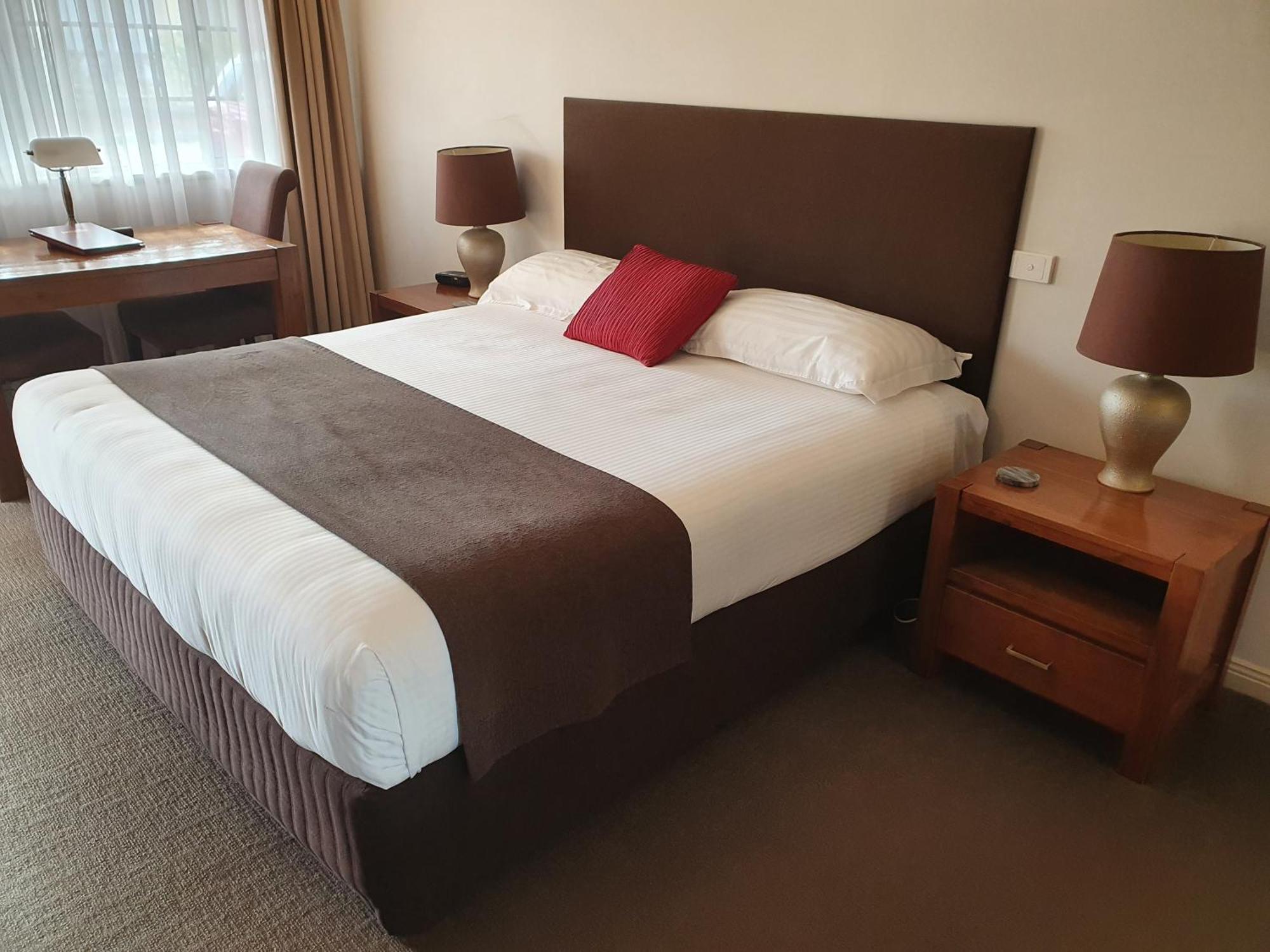 The Aston Motel Tamworth Room photo