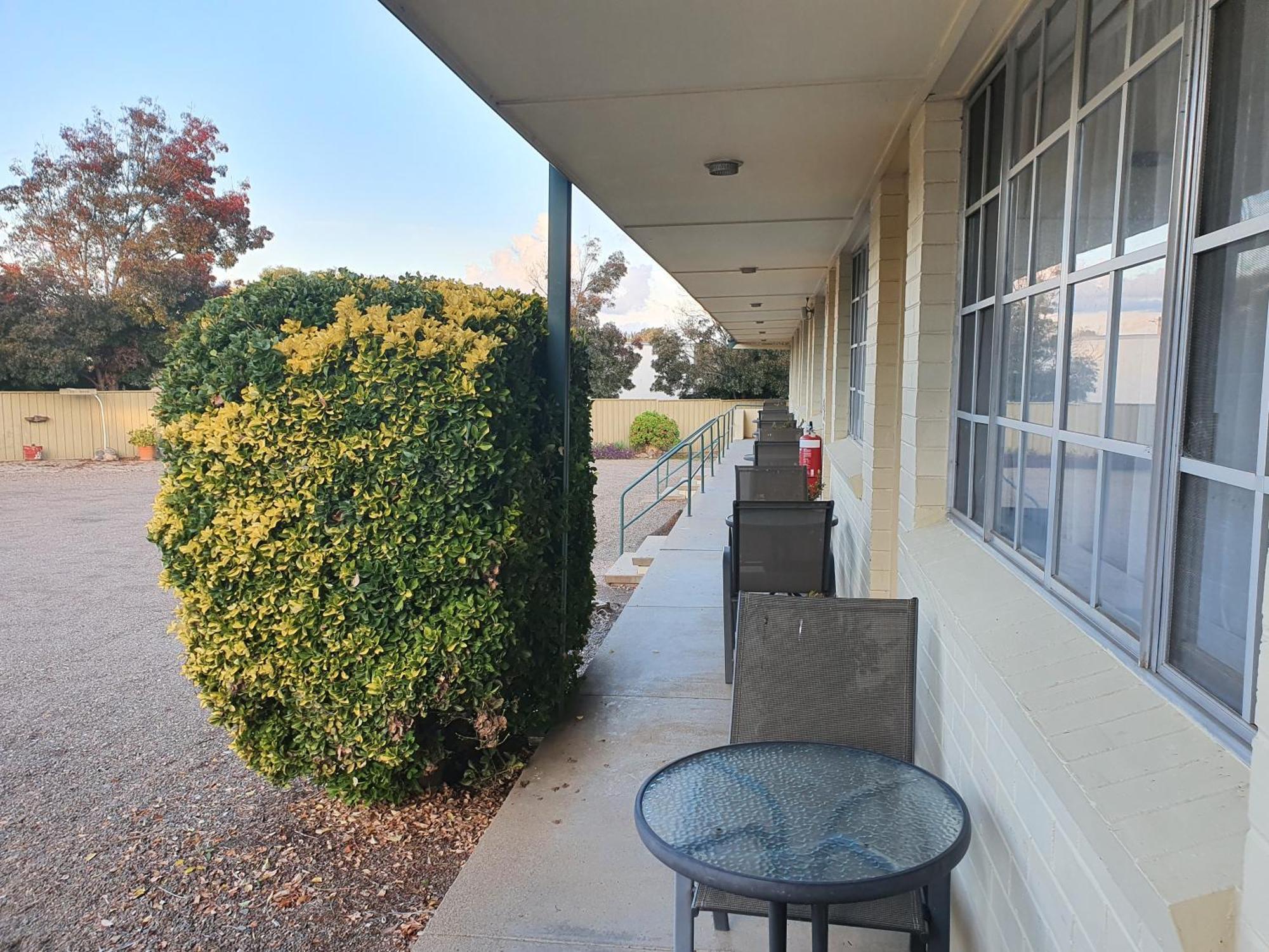 The Aston Motel Tamworth Room photo